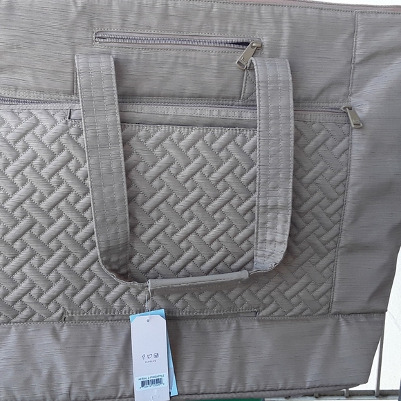 Lug Aerial 2 Tote with Lug Teal Coin pouch - Picture 15 of 16